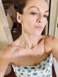 DavinaRay