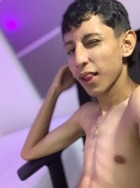 spicyslim_'s webcam live show