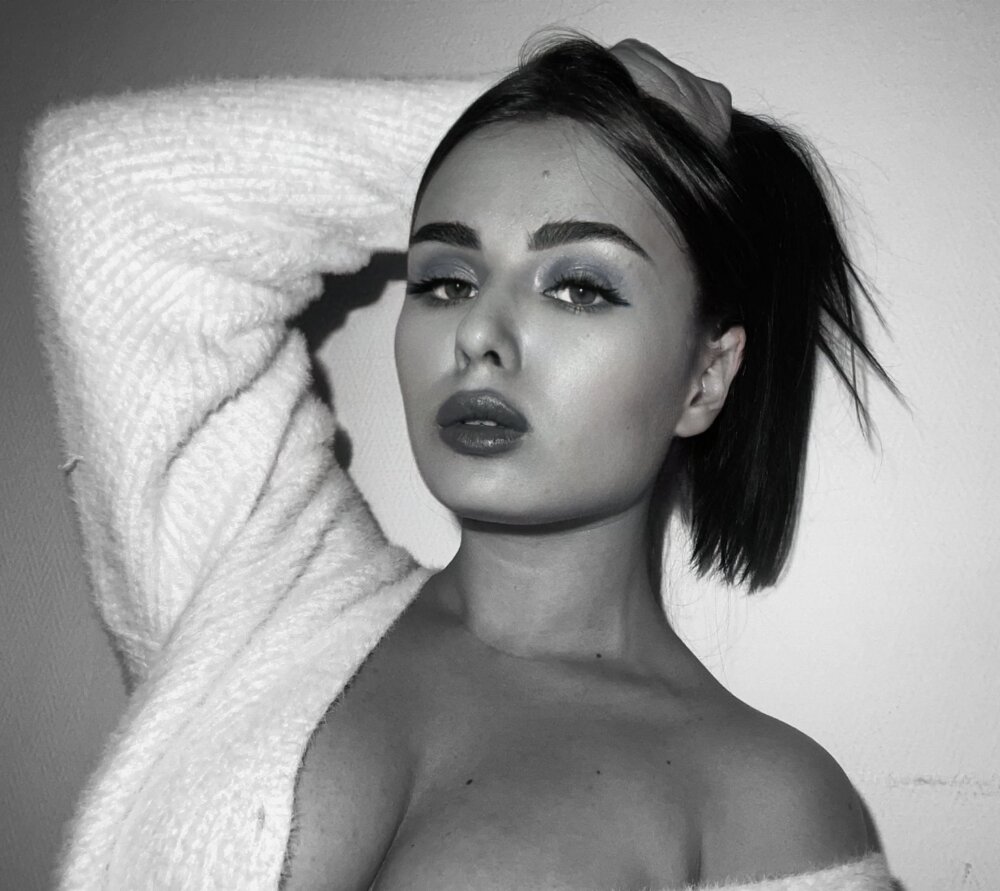 Ida_Wills 🏼 nude show