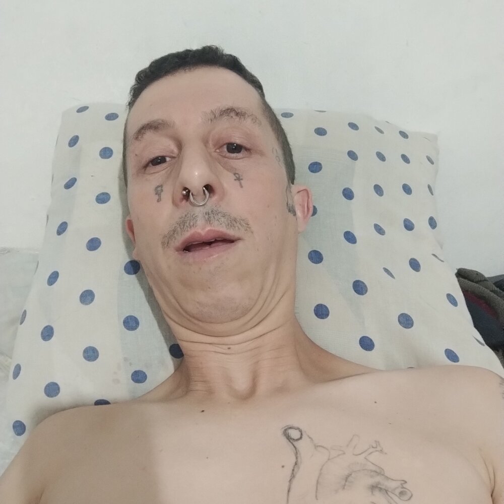 Darkknight13's Offline XXX Chat