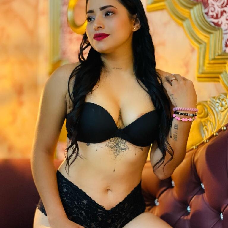 Luisa_Kronor Webcam Show superchatlive