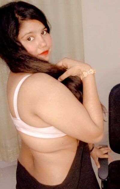 Bengalibadgirl on StripChat