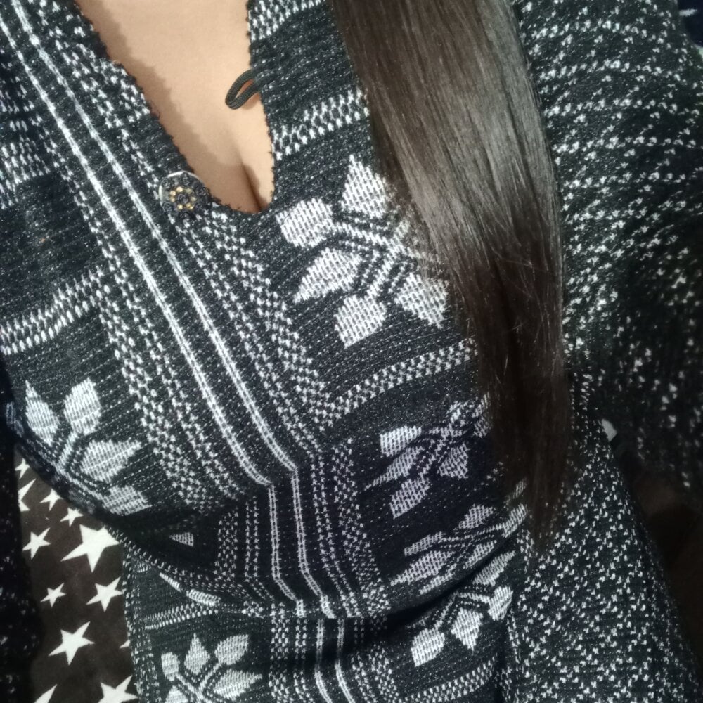 stripchat sexyangleess webcam profile pic via sexcityguide.com