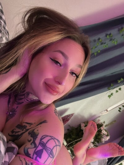 SweetyBerryX - Stripchat Glamour Lovense Blowjob Girl 