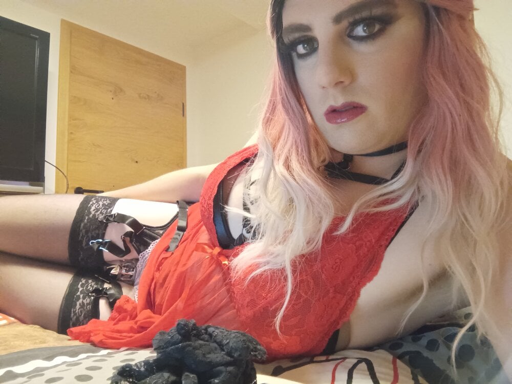 zoeycdgirl from stripchat
