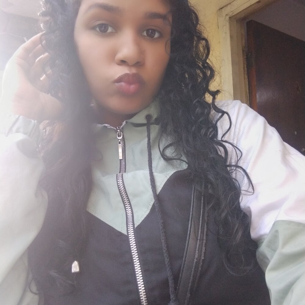 6livesex.com rocmaria23 livesex profile in greetings-from-paradise cams