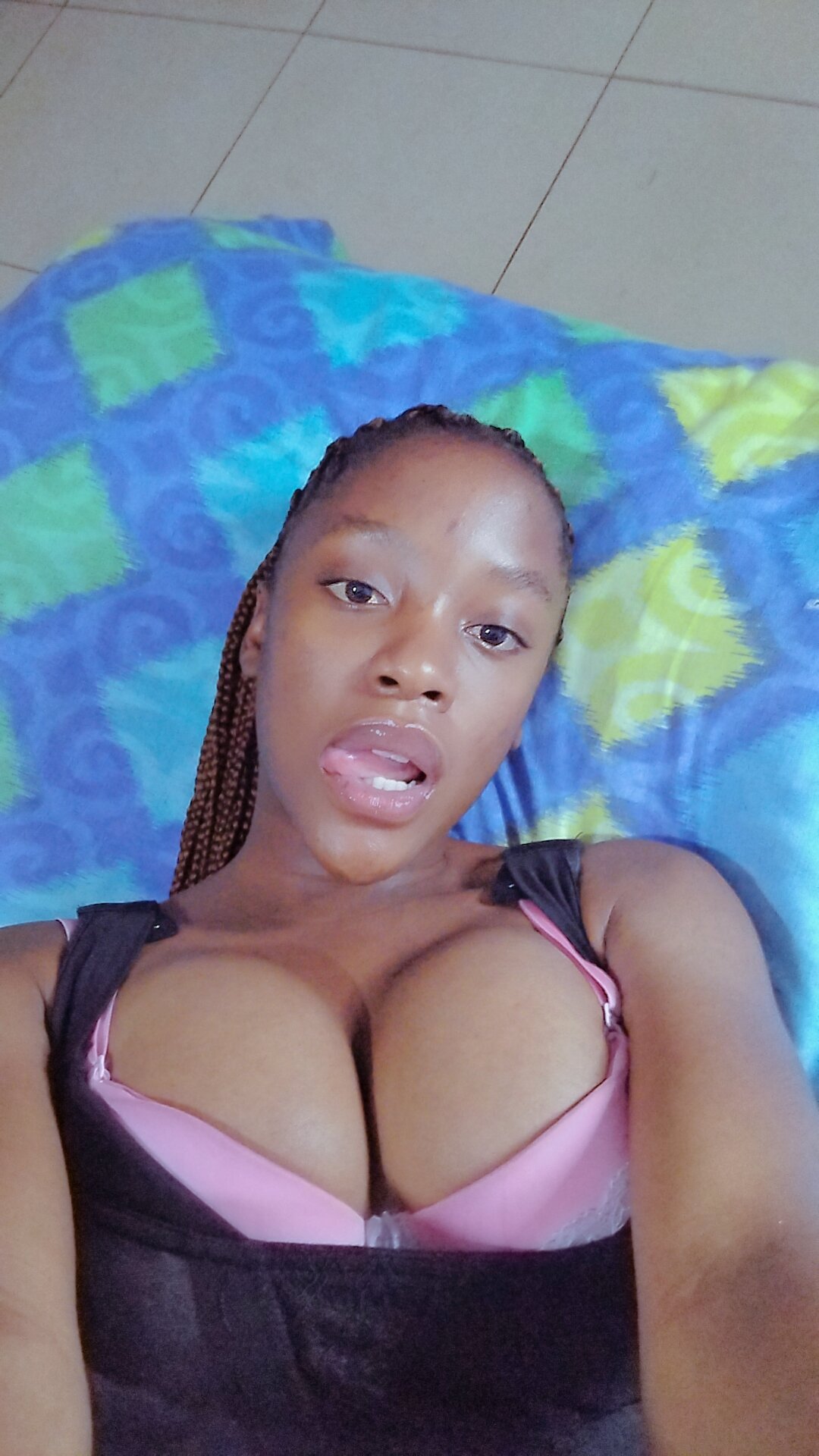 petitehun12