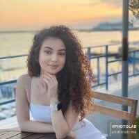 Meriem_paris' Offline Chat Room