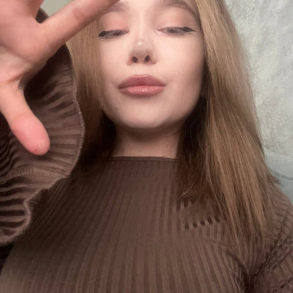Lina_Glow profile