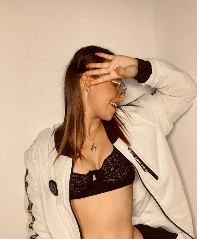 NATHY_SECRECT20's Offline XXX Chat