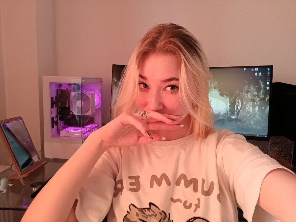 elivecams.com angella_mills livesex profile in curvy cams