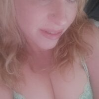 Whiterabbit_89's Offline Chat Room