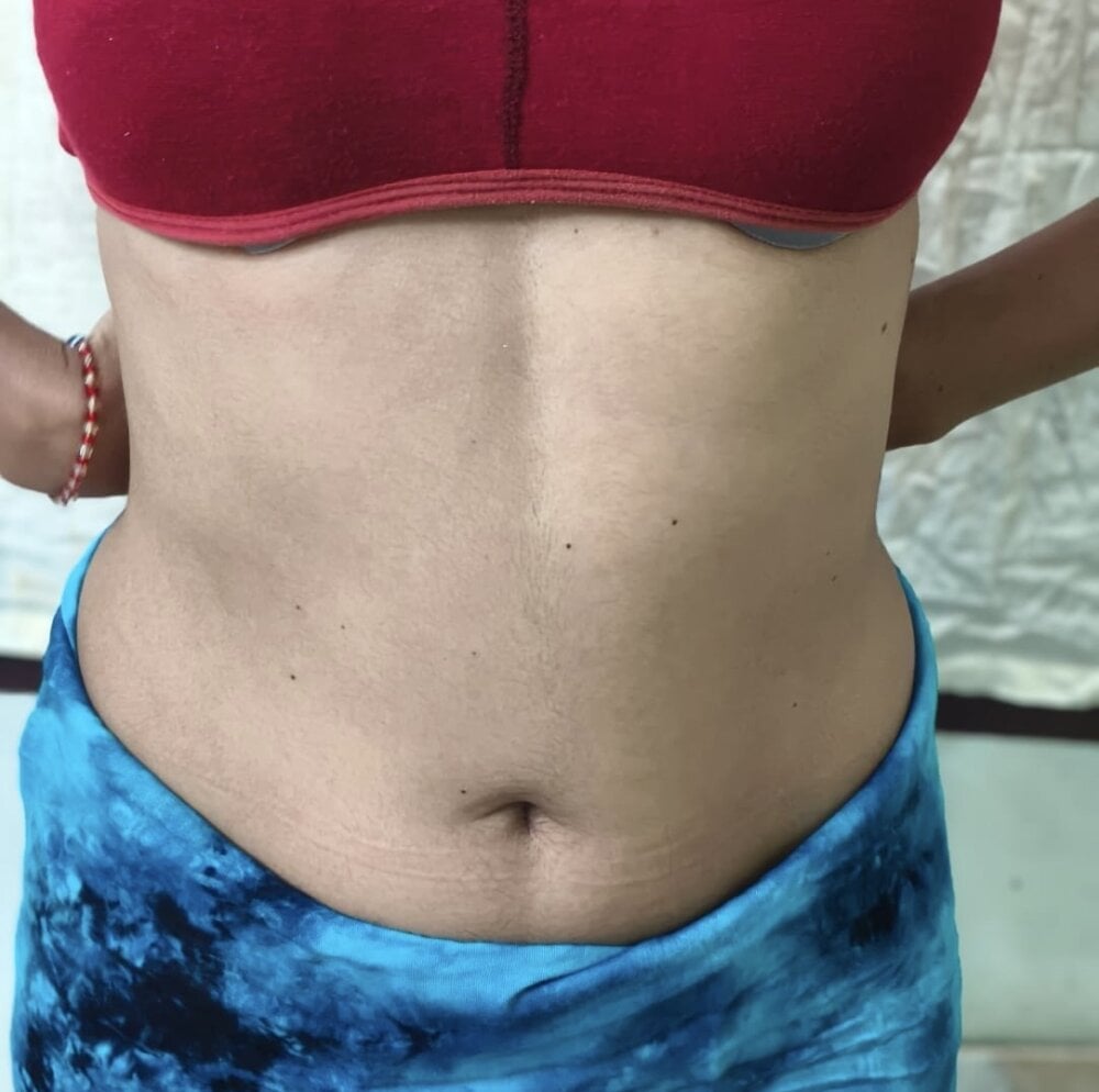 watchgirlcam.com pretty_kavya livesex profile in magic-hut-in-forest cams