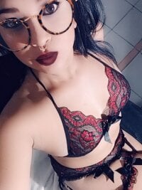 Gamora_sexy1's Offline Chat Room