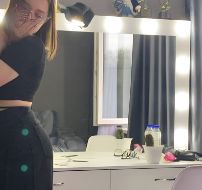 LoriDunn 💒 webcam
