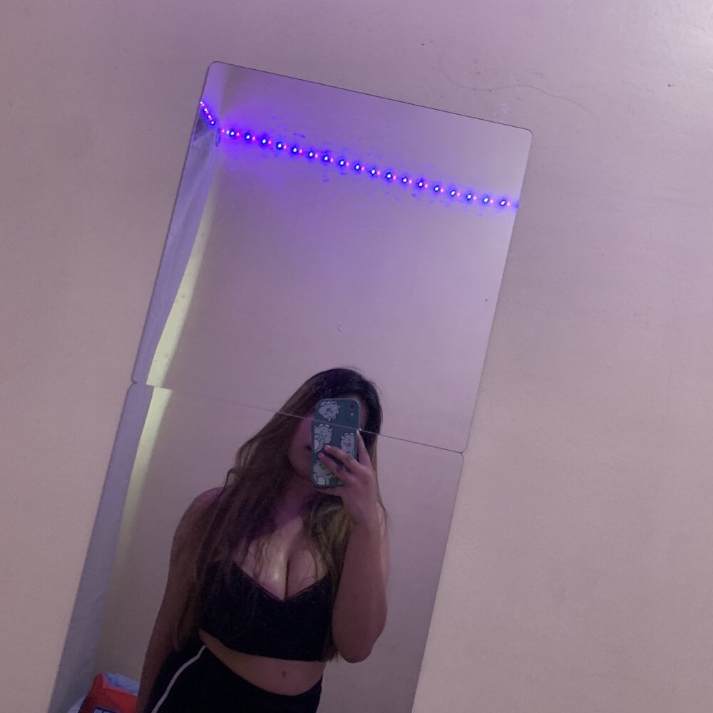 imogen_x profile
