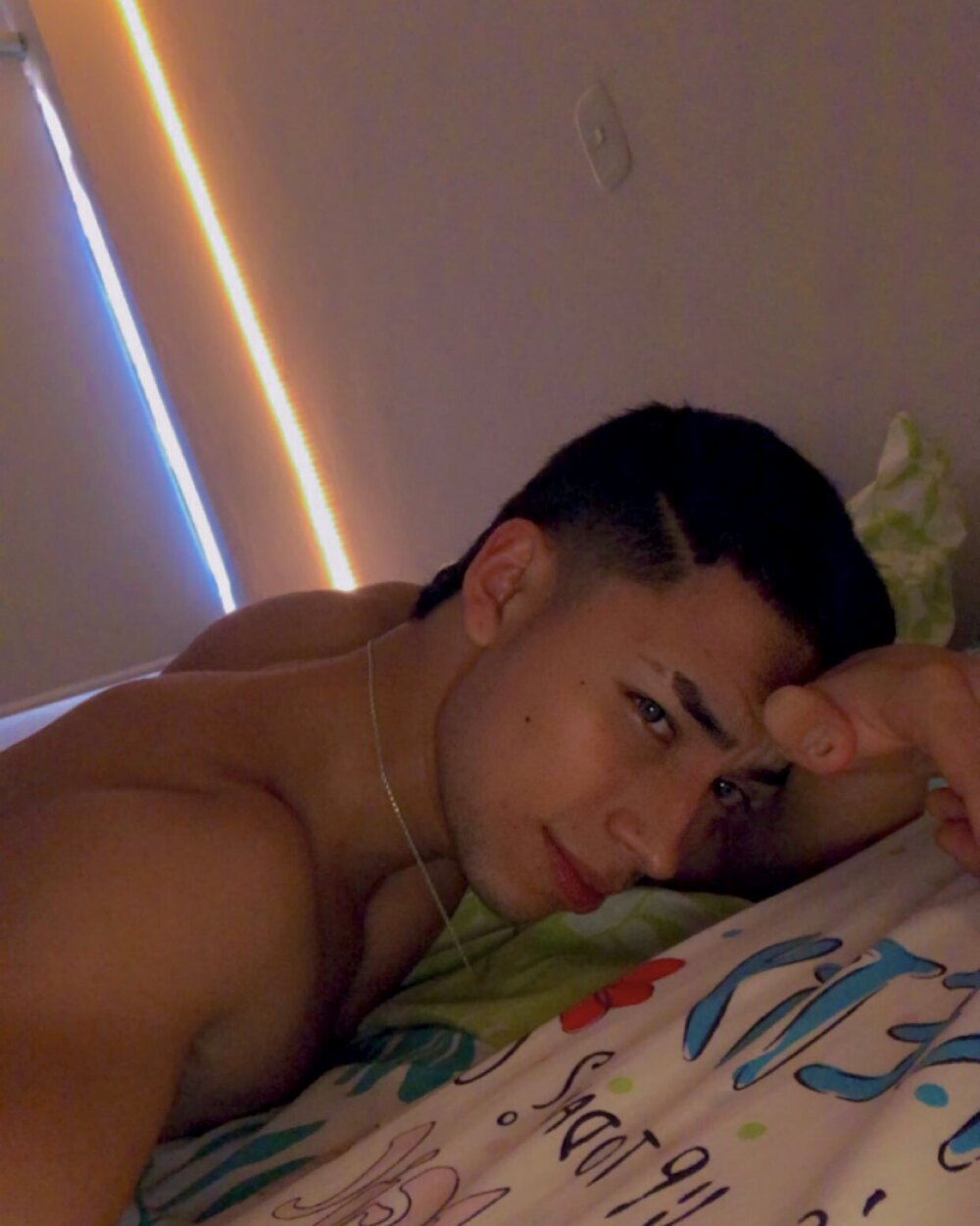 freshhbby from stripchat
