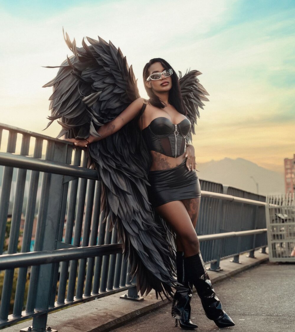 _naomibrown_'s Offline XXX Chat
