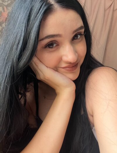 milona_floris from stripchat