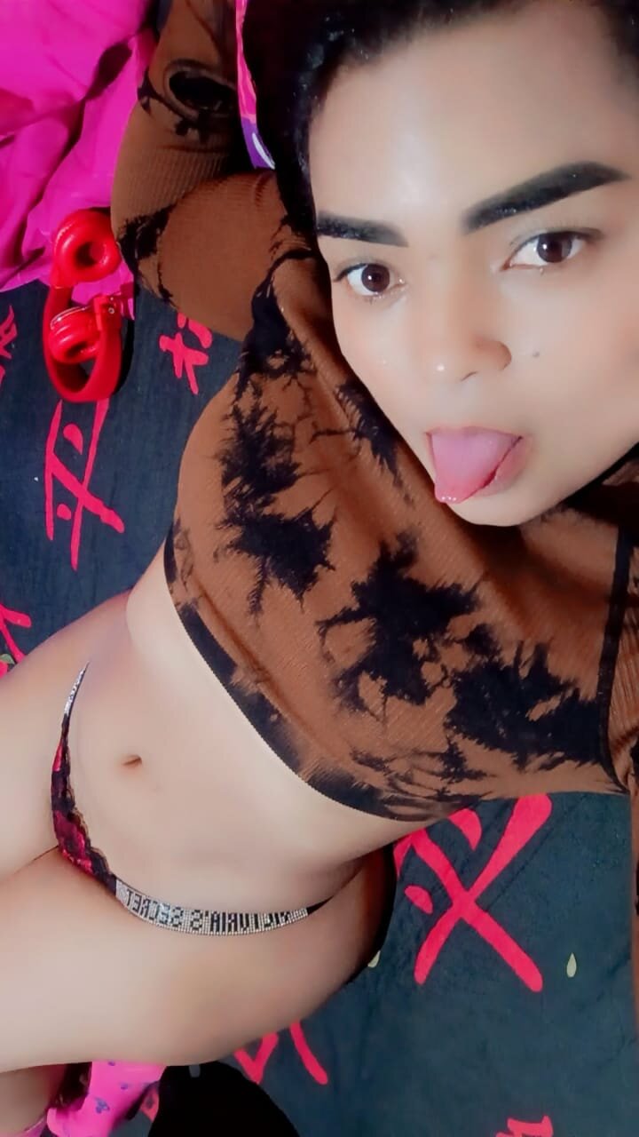 _Carla_grey