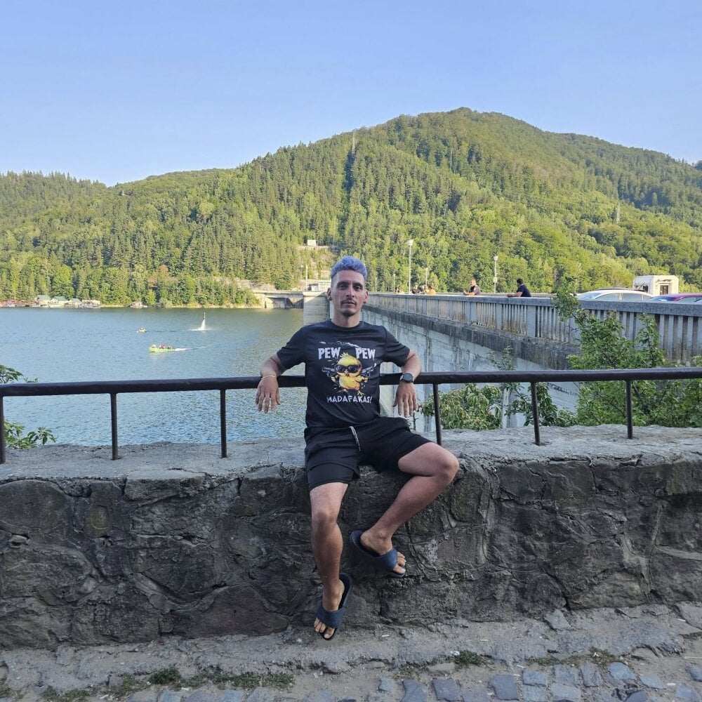 Rayzel_White's Offline XXX Chat