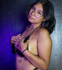 SandraLauper's Offline Chat Room