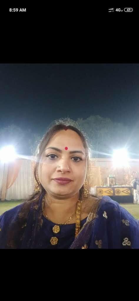 Hot_Juhi