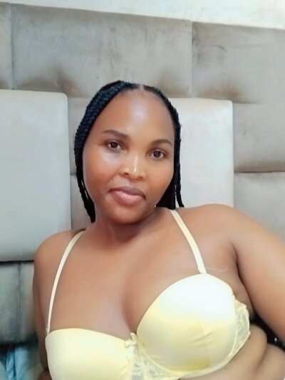 ebonyqueen4u from stripchat