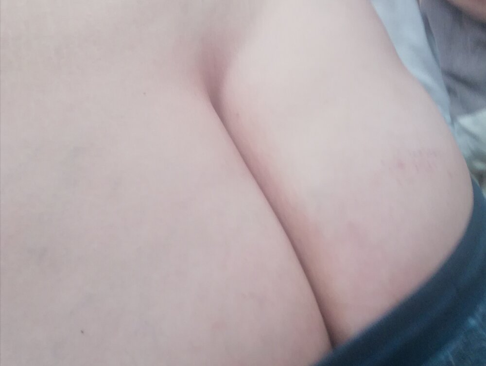 zeigealles2706 from stripchat