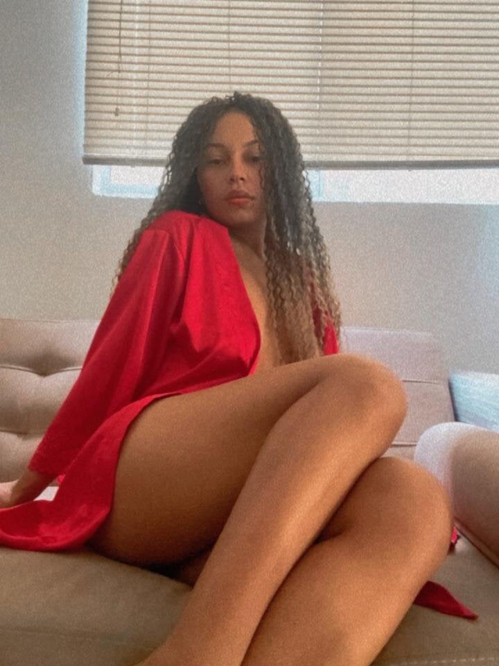 cleopatra_nedea from stripchat