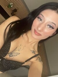 T3en_Sienna's Live Sex Cam Show