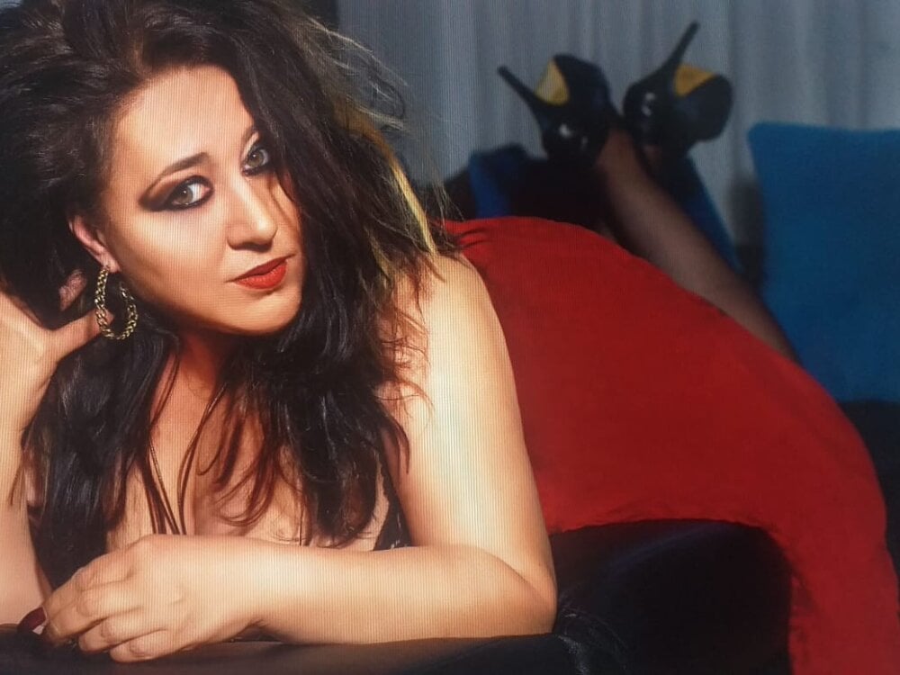 Live sex webcam photo for cutebbwforyou #289938105