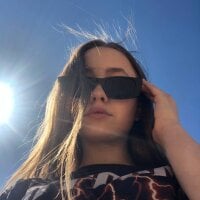 MilaSalvadore's Offline Chat Room