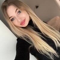 MarryBlonde's Offline Chat Room