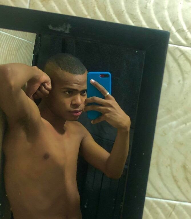 criss_zuri profile