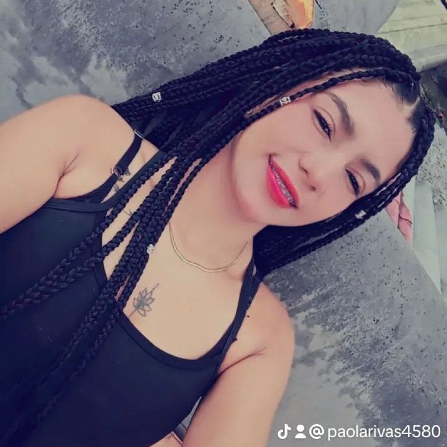 estrellanoctis webcam profile - Malawian