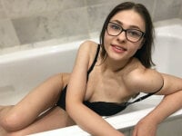 BarbieKrissSweet's Offline Chat Room