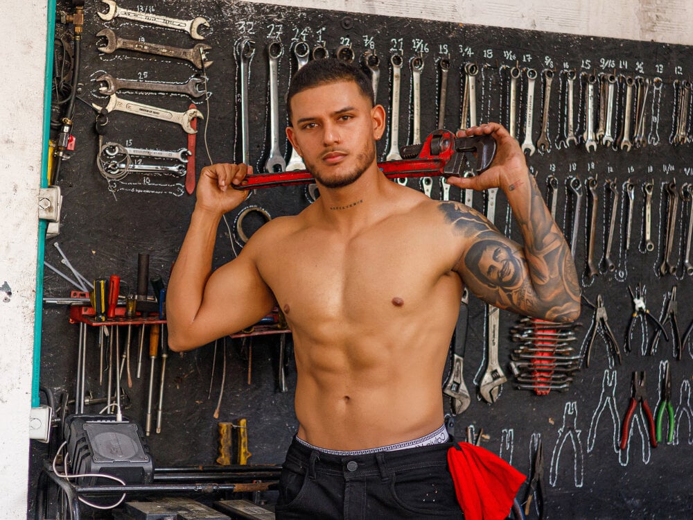 Perfil Modelo Webcam Andrew_Williams Stripchat