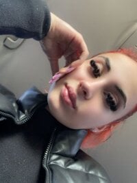 AdelineRed's webcam live show
