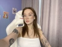 CassieCannedy Adlı Modelin Çevrimdışı Sohbet Odası