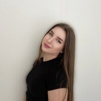 NakeshaHotelling's Offline Chat Room