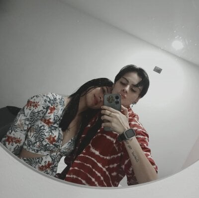 MartinnaGreco Couple Smalltits Free Cam Strip
