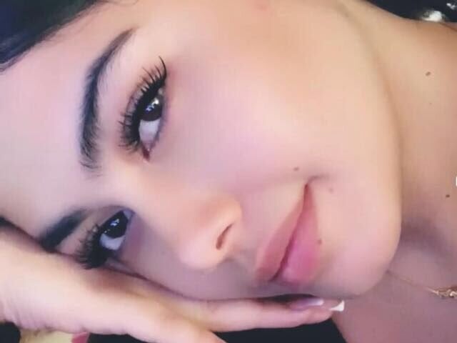 sofiawill from stripchat