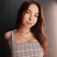 AviceMorris' Offline Chat Room