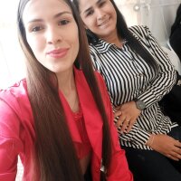 Debora_and_isabela's Offline Chat Room