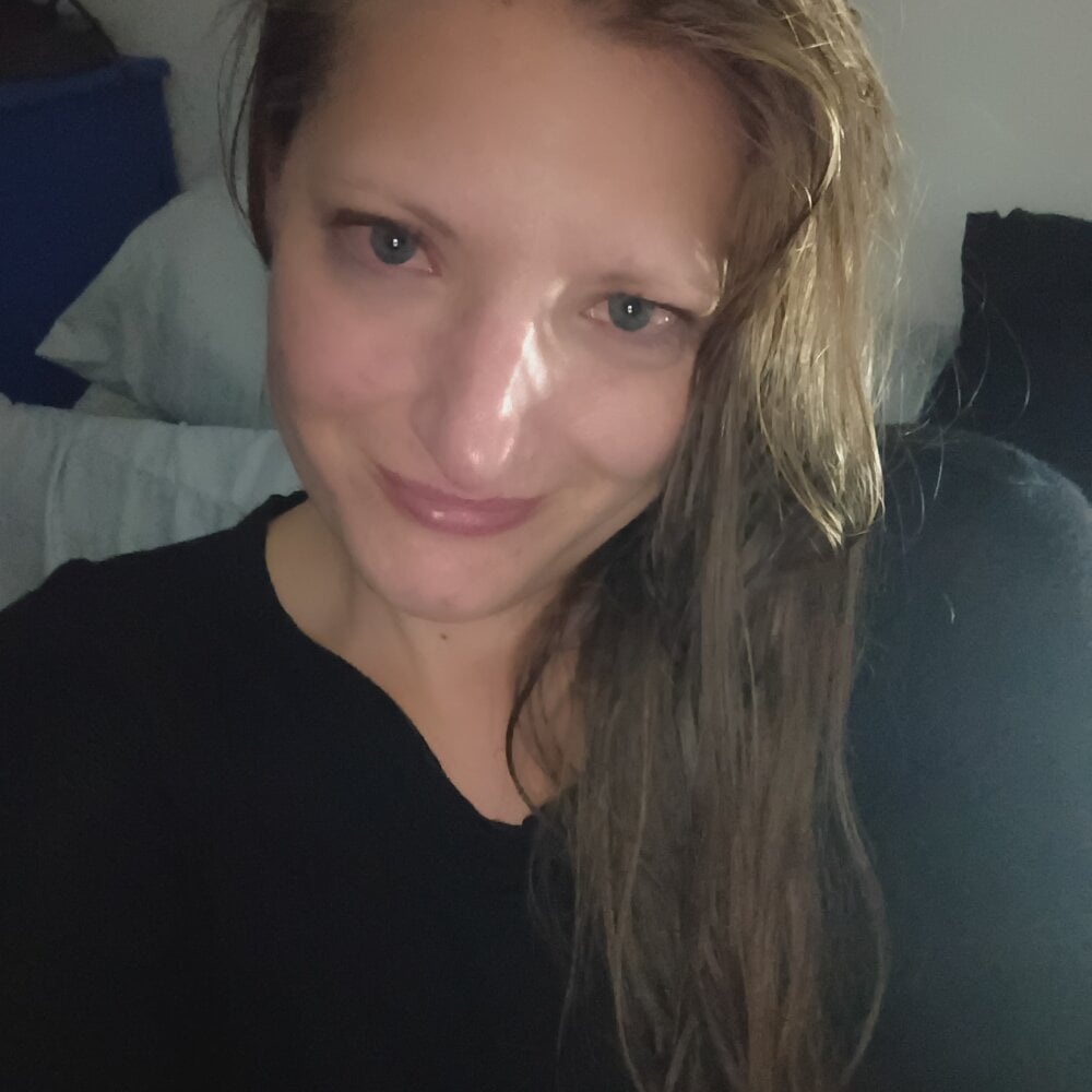 sexlivecamsites.com creamylittlecupcake livesex profile in stuck-on-ur-mind3 cams