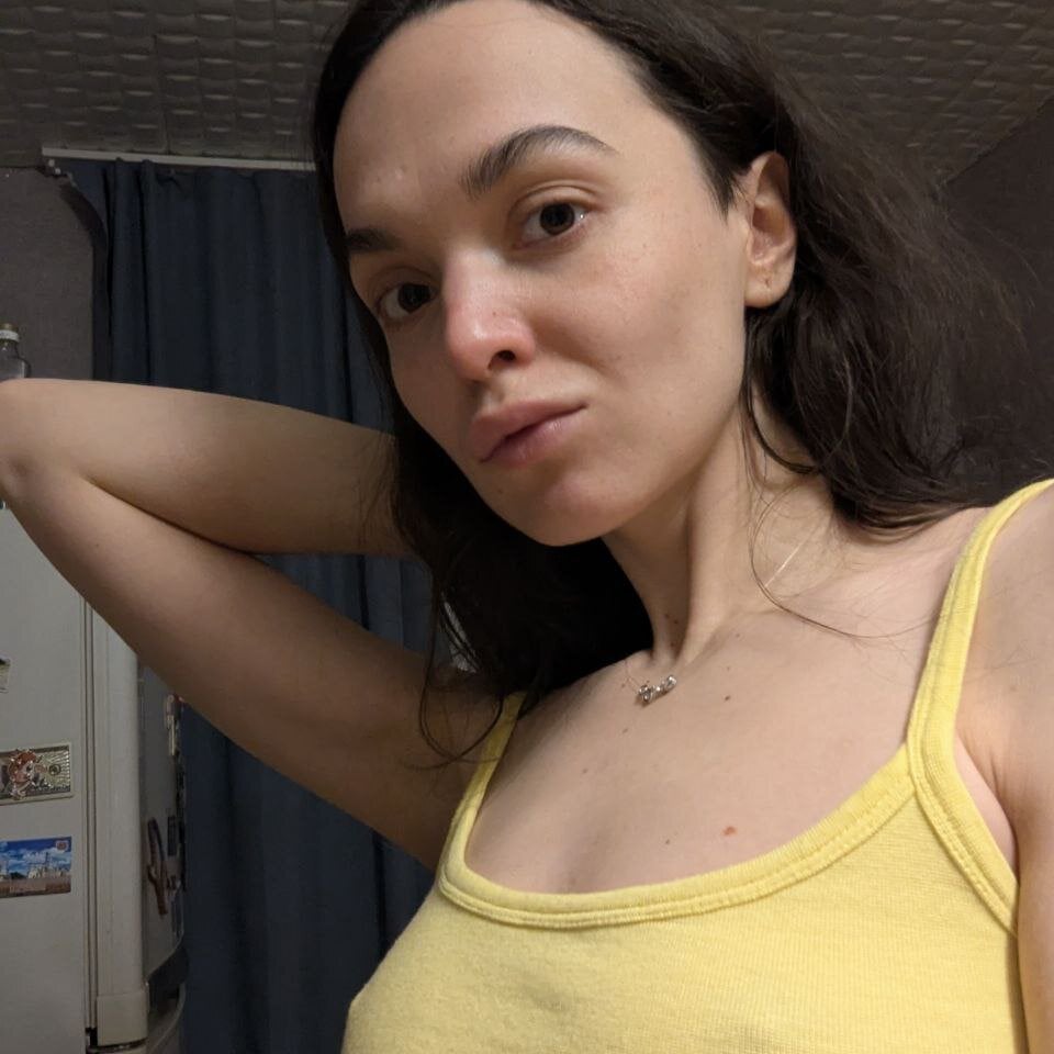 free6cams.com alisafoxies1 livesex profile in somewhere-in-the-southern-hemisphere cams