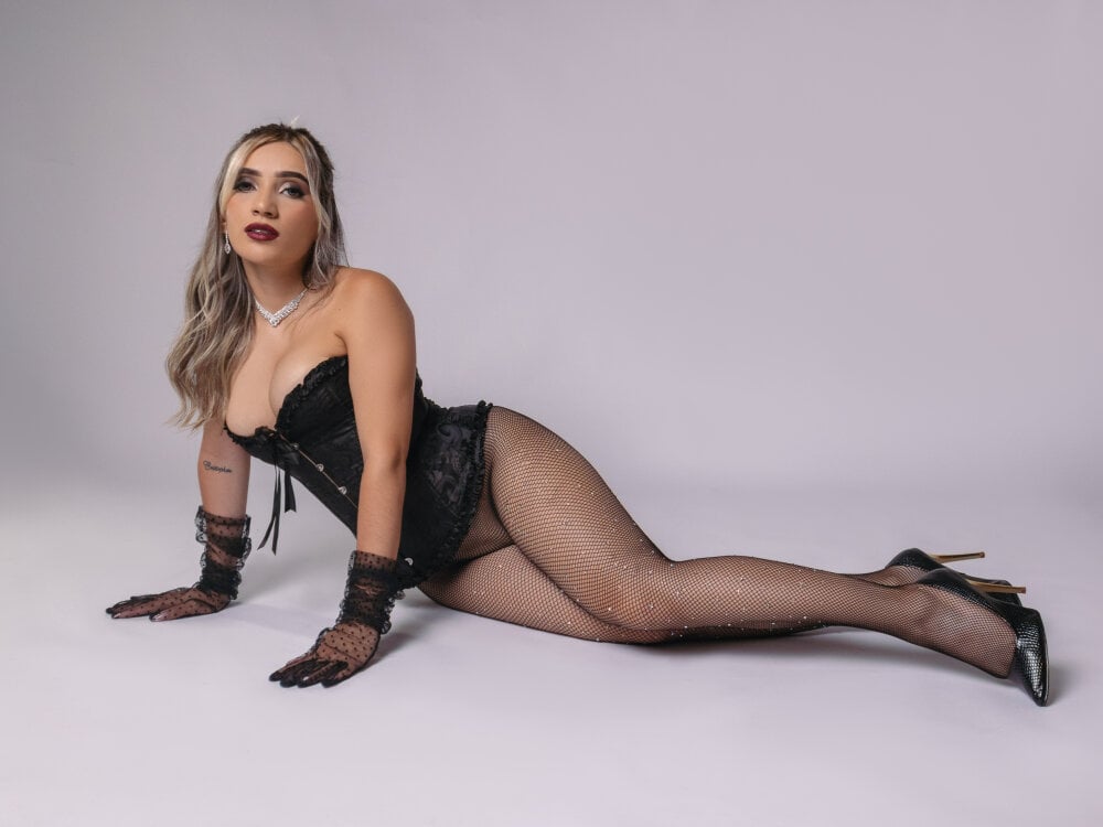 sexcams-joy.com tania_diaz_ livesex profile in spanish cams