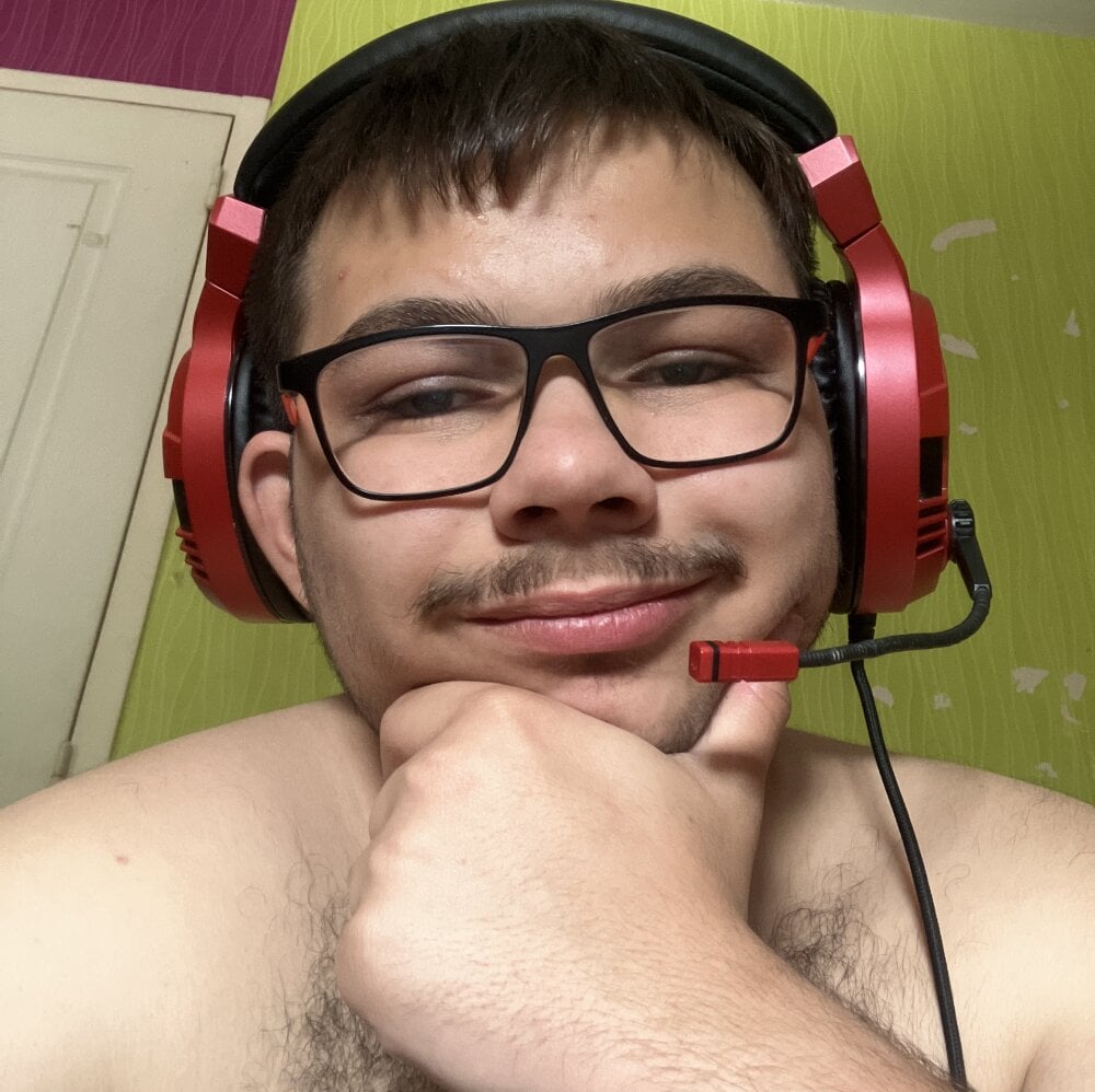 wulfgar5677's Offline Chat Room