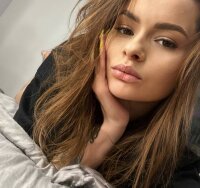 AshleyxJude's Offline Chat Room